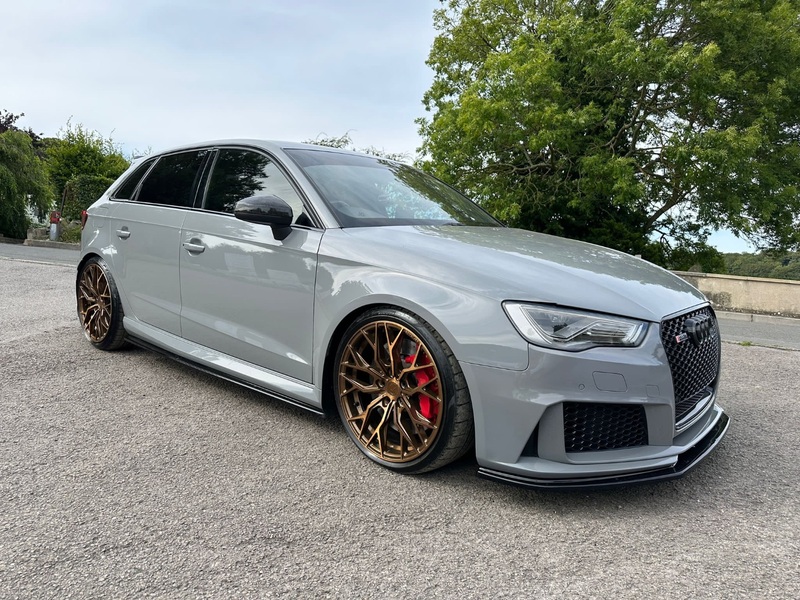 www.mcrspecialistcars.com